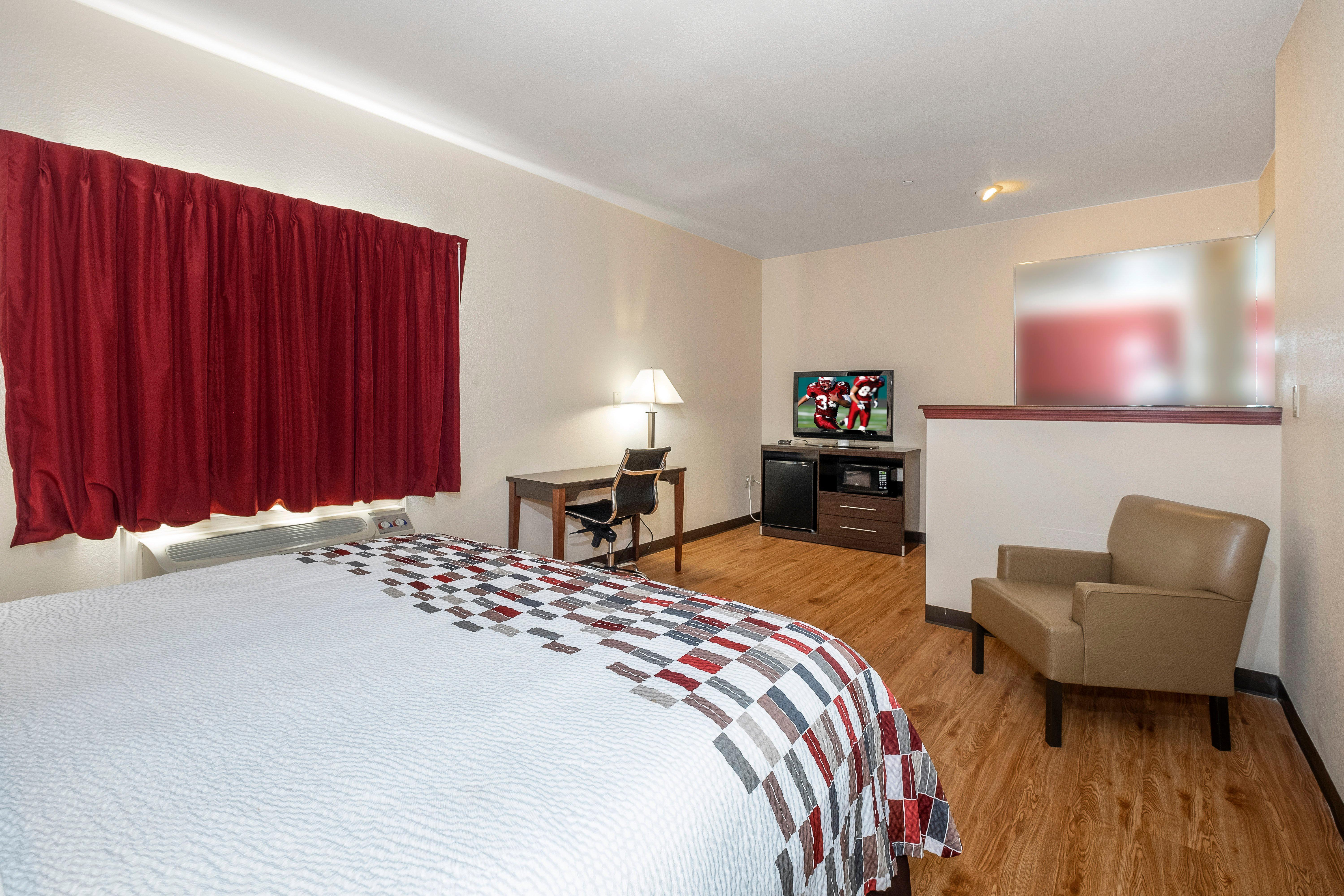 Red Roof Inn Hartselle Bagian luar foto